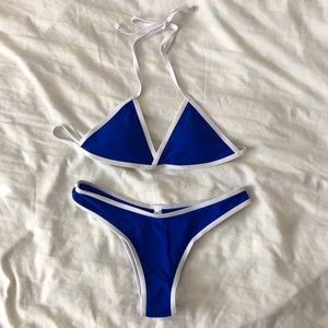 Contrast Piping Triangle Bikini Set